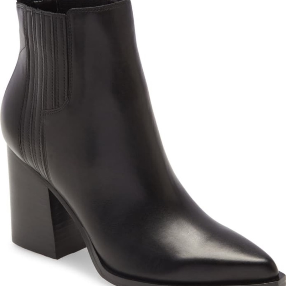 Black leather bootie